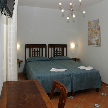 Dolcevitasorrento Guest House Экстерьер фото